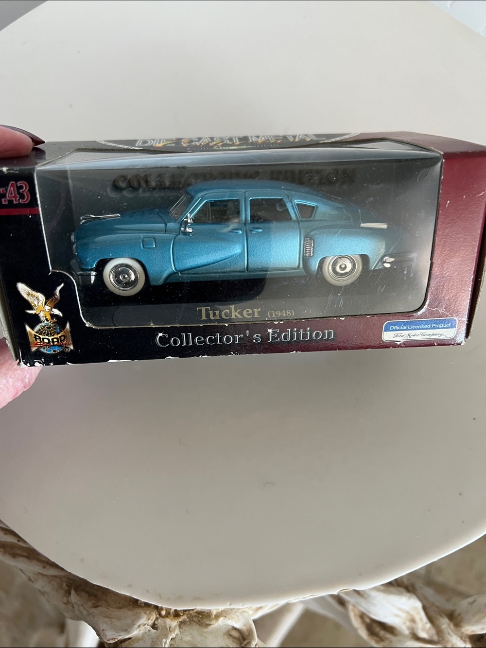 Trucker 1948 Ford Branded Collectible Die Cast Metal - Picture 4 of 4